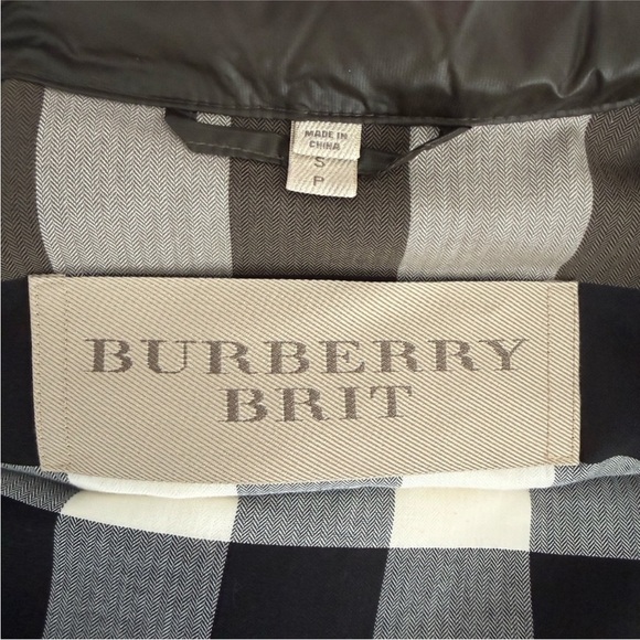 Burberry Down Filled Erwood Puffer Jacket (Unisex) - Picture 8 of 13